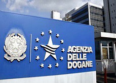 Italie : le marché recule après l'annonce du gouvernement de taxer les gains des joueurs