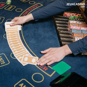 Arnaque au baccarat : un réseau de tricheurs escroque plus de 1,5$ million dans dix casinos américains