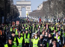 Gilets jaunes : pour une libéralisation des jeux de casino dans les bars ?