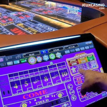 À Las Vegas, le craps Live recule : le Golden Gate supprime sa dernière table, les versions électroniques progressent