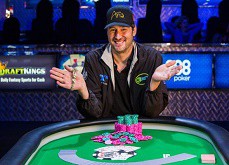 Phil Hellmuth est le maître des WSOP - 14ème titre pour l'américain