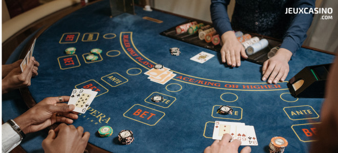 Guide Ultime du Casino : Stratégies et Astuces pour Slots et Blackjack