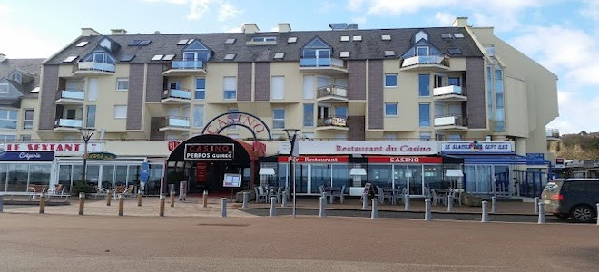 Le nouveau casino de Perros-Guirec a ouvert, au bord de la mer !