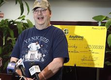 Jackpot : Il oublie son ticket gagnant au point de vente et le gérant le garde pour lui