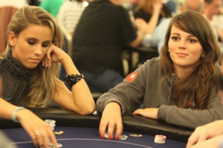 Les femmes sont de plus en plus attirées par le poker en ligne